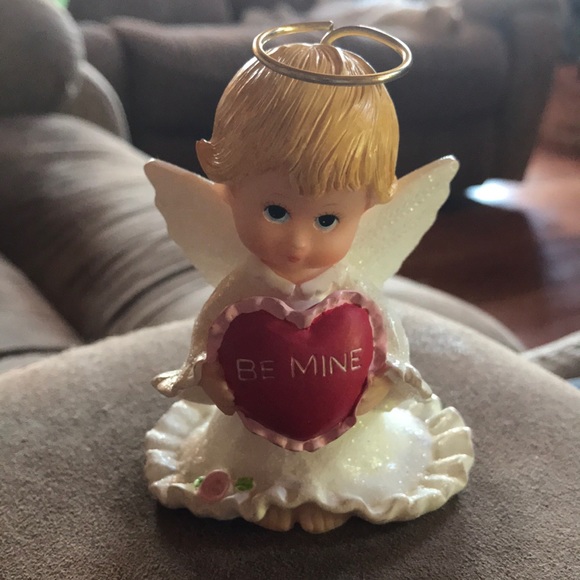 “Be Mine” Angel Figurine - $2 with bundle purchase - Picture 1 of 10